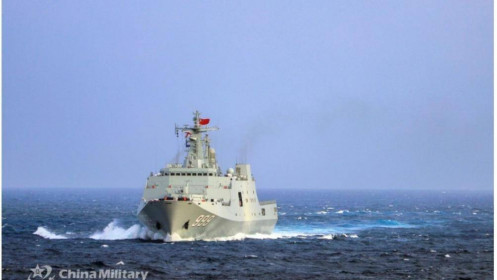 Trung Quốc tập trận ban đêm ở Biển Đông