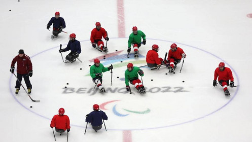 IPC “quay xe”, cấm vận động khuyết tật Nga và Belarus tham gia Paralympic 2022