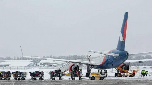Các hãng hàng không Nga tạm dừng tất cả các chuyến bay ra nước ngoài