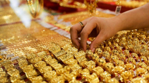 Giá vàng trong nước tăng ngược chiều giá vàng thế giới