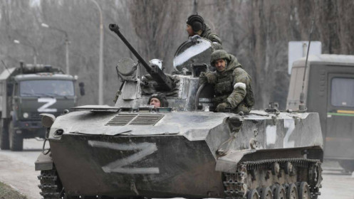 Nga chiếm sở chỉ huy quân đội Ukraine ở Kiev, hơn 30 sĩ quan cấp cao Ukraine đầu hàng.
