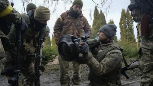 Ukraine chiếm lại khu vực chiến lược gần Kiev