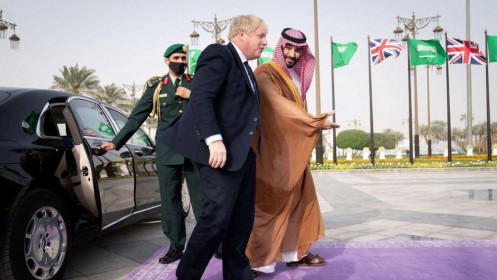 Ông lớn dầu mỏ Arab Saudi khó xử giữa lựa chọn Mỹ - Trung