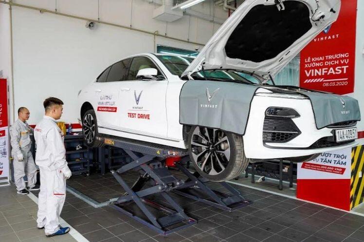 VinFast dừng sản xuất xe xăng từ cuối 2022, "số phận" xe Lux đi về đâu?
