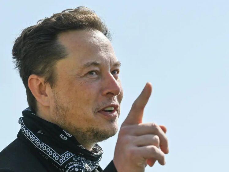 Tỷ phú giàu nhất thế giới Elon Musk: “TT Putin giàu hơn tôi đáng kể”