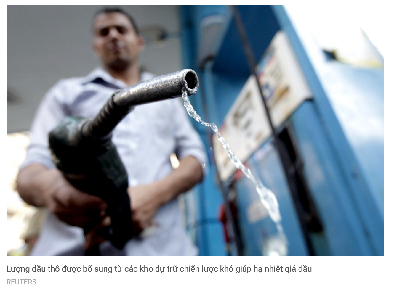 Giá xăng dầu hôm nay 22.4.2022: Giảm nhẹ khi nhu cầu giảm