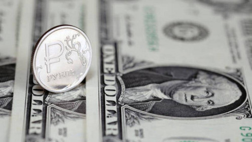 Đồng rúp tăng giá mạnh, vượt mốc trước khủng hoảng Ukraine
