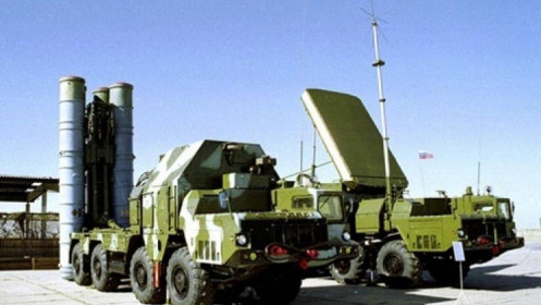 Slovakia tặng hệ thống tên lửa phòng không S-300 cho Ukraine