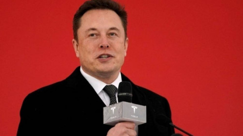 Tỷ phú Elon Musk kể chuyện ở nhờ