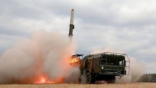 Nga phủ nhận khả năng sử dụng vũ khí hạt nhân chiến thuật ở Ukraine