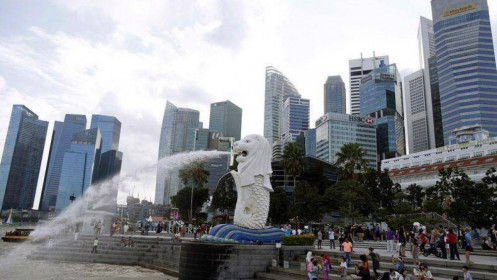Thao túng chứng khoán, hai "cá mập" Singapore bị kết tội