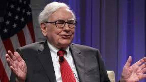Tỷ phú Warren Buffett: "Chiến tranh à, hãy mua cổ phiếu"