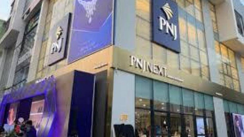 Cổ phiếu đáng chú ý ngày 11/5/2022: DGW, VCB, PNJ