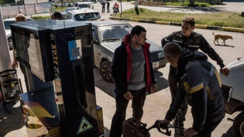 Dân Ukraine chật vật trong cơn khát nhiên liệu