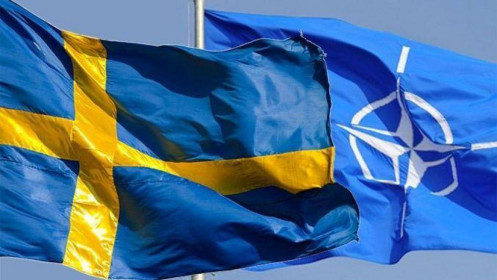 Thụy Điển chính thức quyết định xin gia nhập NATO