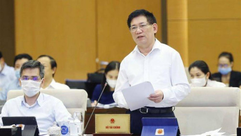 Bộ trưởng Bộ Tài chính nói về lô khẩu trang tài trợ chống dịch 'mắc kẹt' 6 tháng