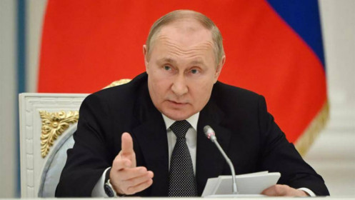 Ông Putin tăng lương tối thiểu cho người Nga