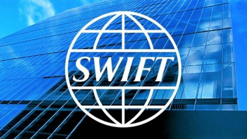 EU loại thêm một số ngân hàng Nga khỏi SWIFT
