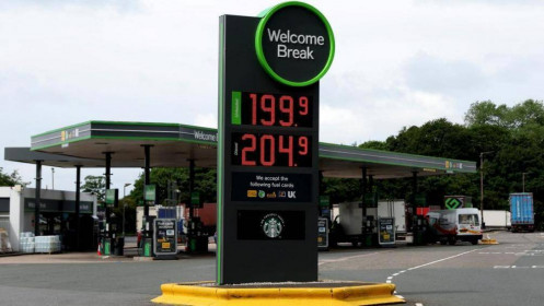Giá xăng quá cao khiến chính phủ các nước nghi ngờ và điều tra các công ty dầu