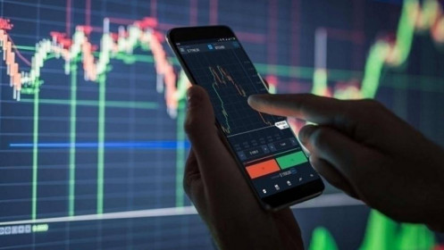 Quá trình phân phối và tích lũy