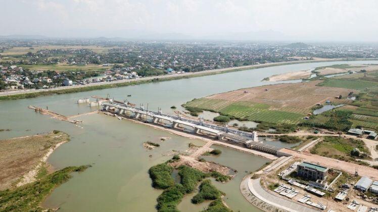 Dự án đập dâng sông Trà Khúc bị “điểm danh' vì điều chỉnh vốn gấp 24 lần
