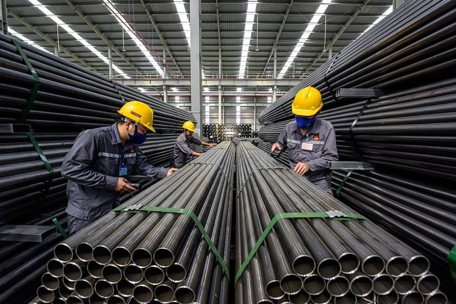 Ngành thép- Hấp dẫn trong giới hạn, rủi ro trong ngắn hạn