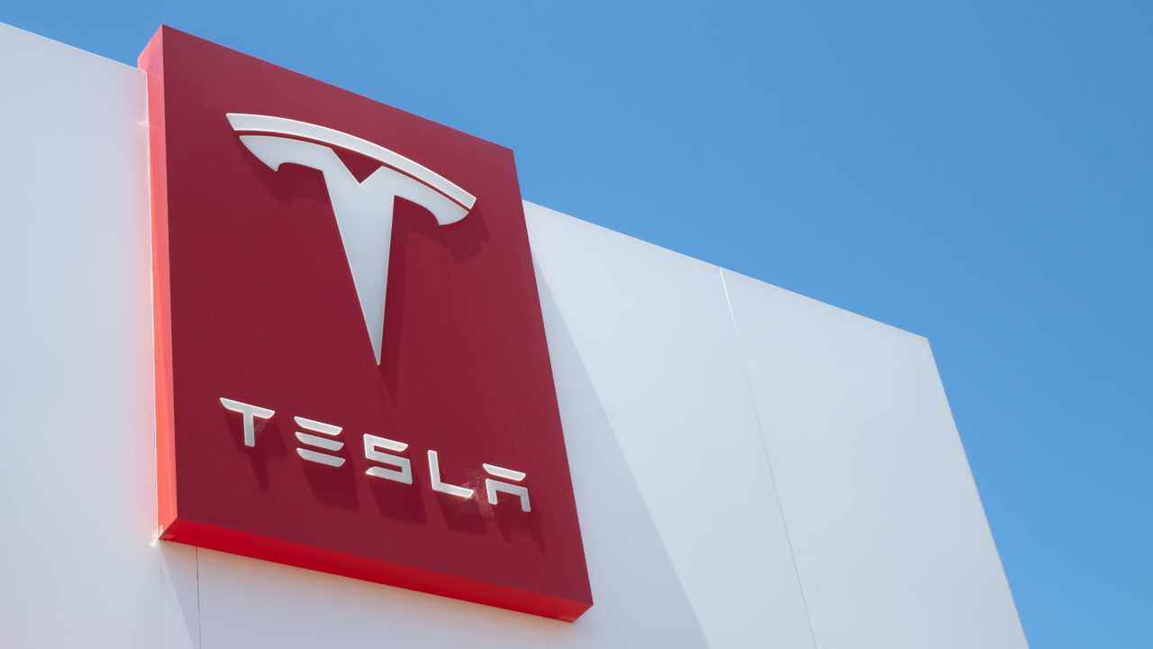 Elon Musk thanh minh việc Tesla bán 75% lượng Bitcoin nắm giữ, nói giá xe điện tăng 'đáng xấu hổ'