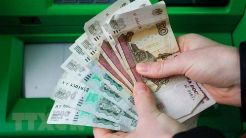 [Video] Đồng Ruble của Nga lên cao nhất 7 năm so với USD, VN-Index giảm 20 điểm ngày giao dịch cuối quý II
