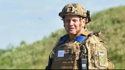 Tổng tư lệnh các lực lượng vũ trang Ukraine khẩn cấp yêu cầu ông Zelensky ra lệnh rút lui khỏi một thành phố ở Luhansk