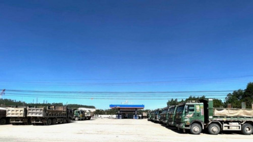 Quảng Ngãi: Sau lệnh tỉnh “binh đoàn” xe chở đất đá quá tải GPMB dự án tỷ đô “nghỉ 7 chạy 3”