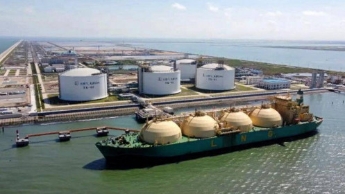 Nhập khẩu LNG của Trung Quốc trong tháng 6 giảm 26%