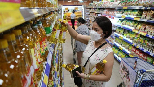 Giá xăng dầu giảm nhưng giá hàng hóa… làm thinh!
