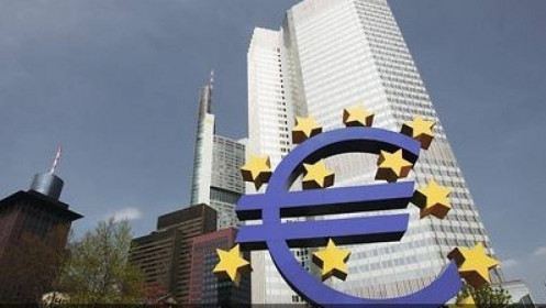 ECB tăng lãi suất lần đầu tiên sau hơn một thập kỷ