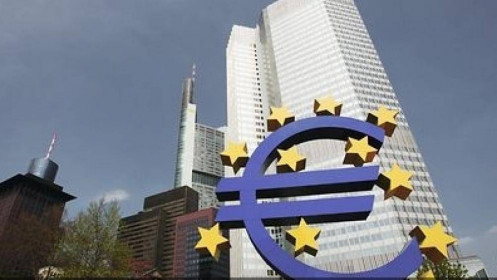 Ngân hàng Trương ương Châu Âu (ECB) tăng lãi suất 0,5% sau 11 năm