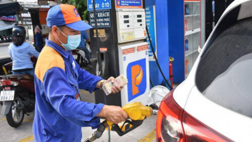 Giá xăng dầu tại Việt Nam đã được kéo về mức thấp so với trước và so với nhiều nước trong khu vực