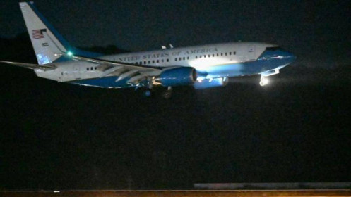 Lộ trình đặc biệt của máy bay chở Chủ tịch Hạ viện Mỹ đến Đài Loan