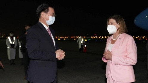 Trung Quốc triệu đại sứ Mỹ vì chuyến thăm Đài Loan của bà Pelosi