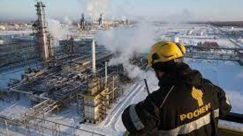 Sản lượng dầu Nga có thể giảm 20% vì lệnh trừng phạt