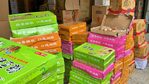 Hà Nội: Tiếp tục thu giữ gần 11.000 bánh trung thu không rõ nguồn gốc