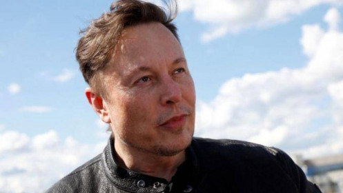 Tỷ phú Elon Musk nói đùa sẽ mua MU