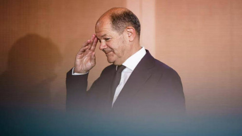 Thủ tướng Đức đối mặt với bê bối tài chính nghiêm trọng