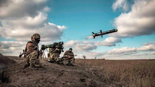 Phương Tây toan tính gì trong cuộc chiến ở Ukraina?