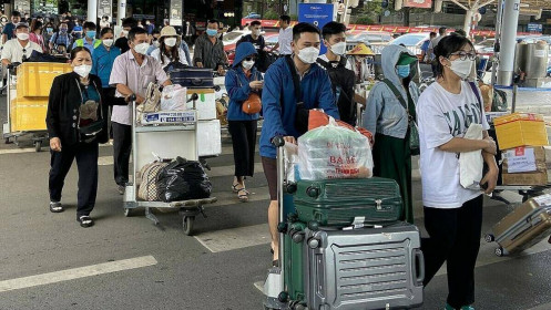 Sân bay Tân Sơn Nhất, Nội Bài không ùn tắc dù khách tăng cao