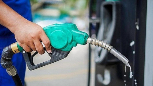 Giá xăng giảm, dầu tăng mạnh từ 15h chiều nay