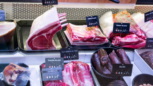 Thành phố đầu tiên cấm quảng cáo thịt nơi công cộng