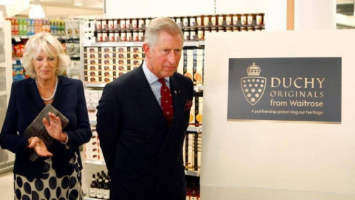 Vua Charles III - chủ hãng thực phẩm hữu cơ lớn nhất nước Anh