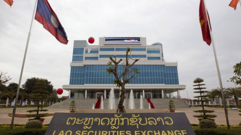 Chứng khoán Lào tăng hơn 33% dù tỷ lệ lạm phát gấp 9 lần Việt Nam