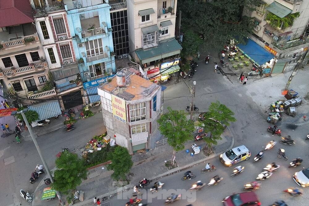 Cận cảnh căn nhà 4 mặt tiền 'độc nhất vô nhị' tại Hà Nội
