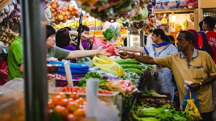 Nước cực giàu ở Đông Nam Á mà Việt Nam được dự báo sẽ vượt GDP có gì?