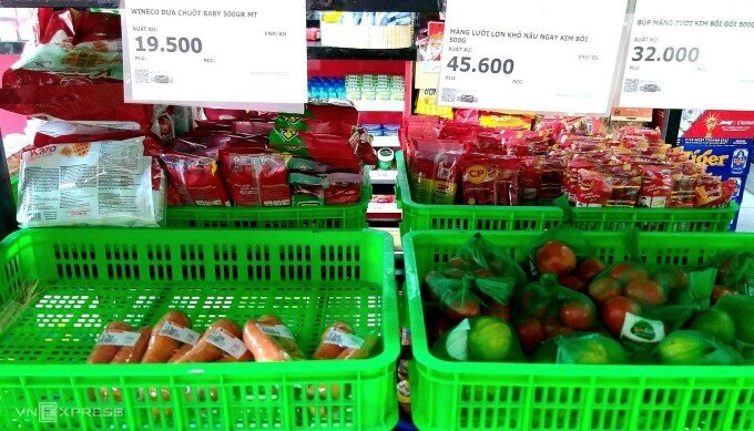 Các siêu thị đang nhập rau như thế nào?